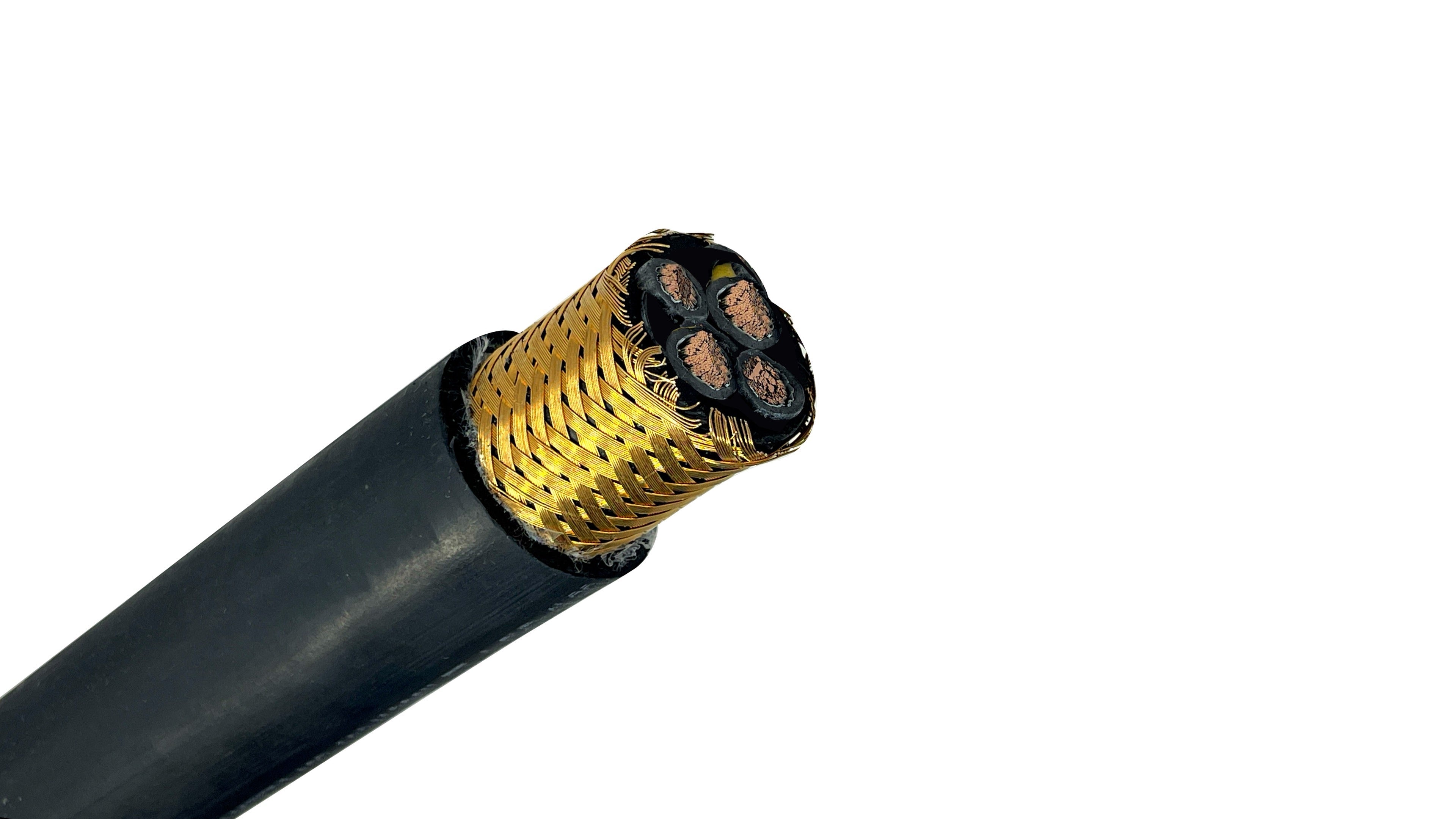 4/0 4C Type P armored cable showing steel wire braid and thick LSZH jacket, for marine and drilling systems.
